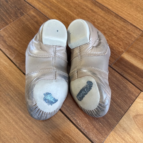 Capezio Jazz shoes size 12 - Picture 2 of 5